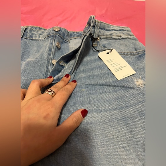 Brand new forever 21 boyfriend jeans size 31 women’s - Picture 3 of 5